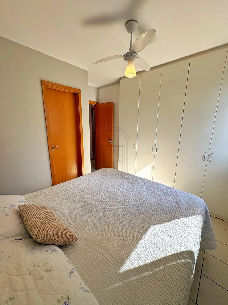 Comprar Apartamento / Padr&atilde;o em Londrina R$ 700.000,00 - Foto 6
