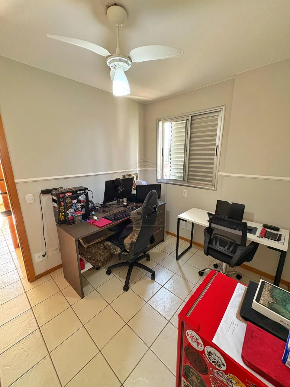 Comprar Apartamento / Padr&atilde;o em Londrina R$ 700.000,00 - Foto 12