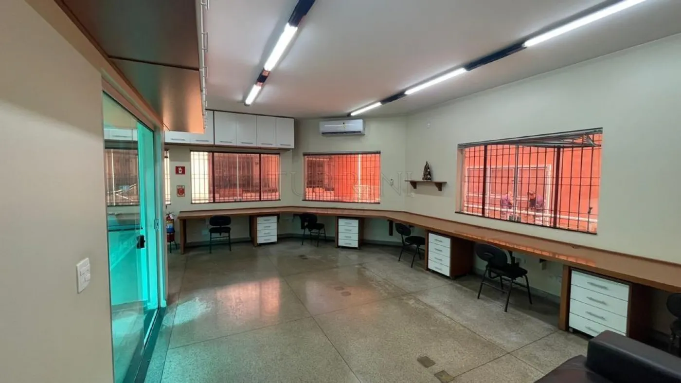 Alugar Comercial / Ponto Comercial em Bauru R$ 22.000,00 - Foto 22
