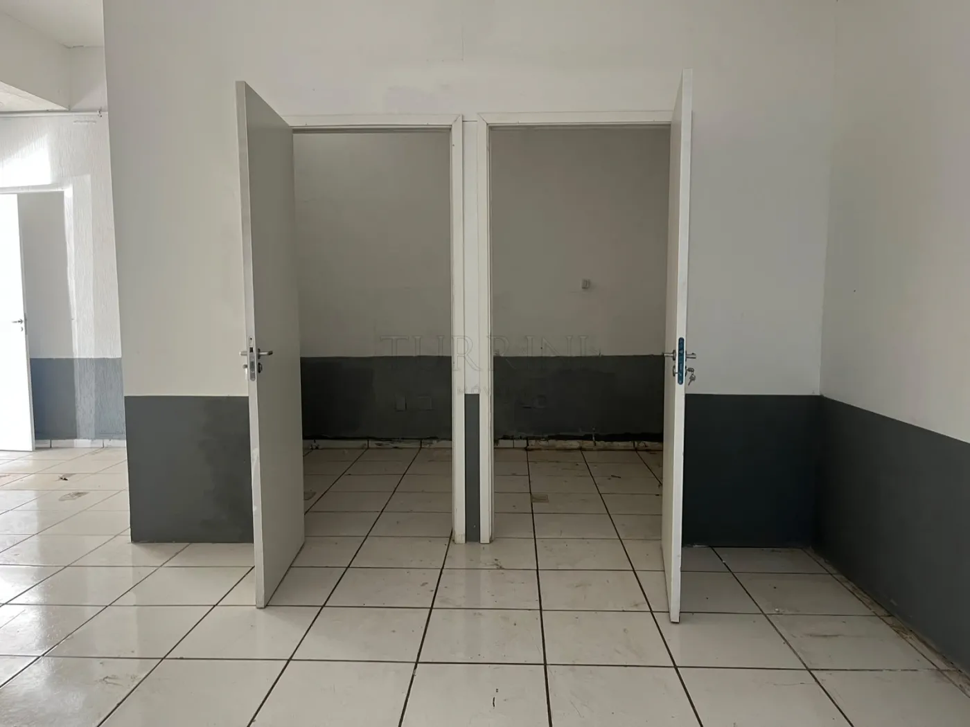 Alugar Comercial / Sal&atilde;o em Bauru R$ 15.000,00 - Foto 8
