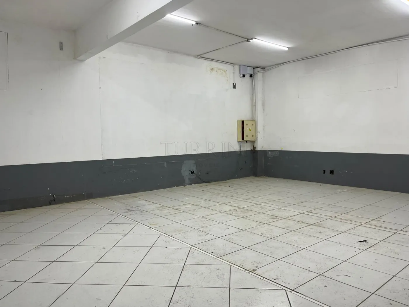 Alugar Comercial / Sal&atilde;o em Bauru R$ 15.000,00 - Foto 11