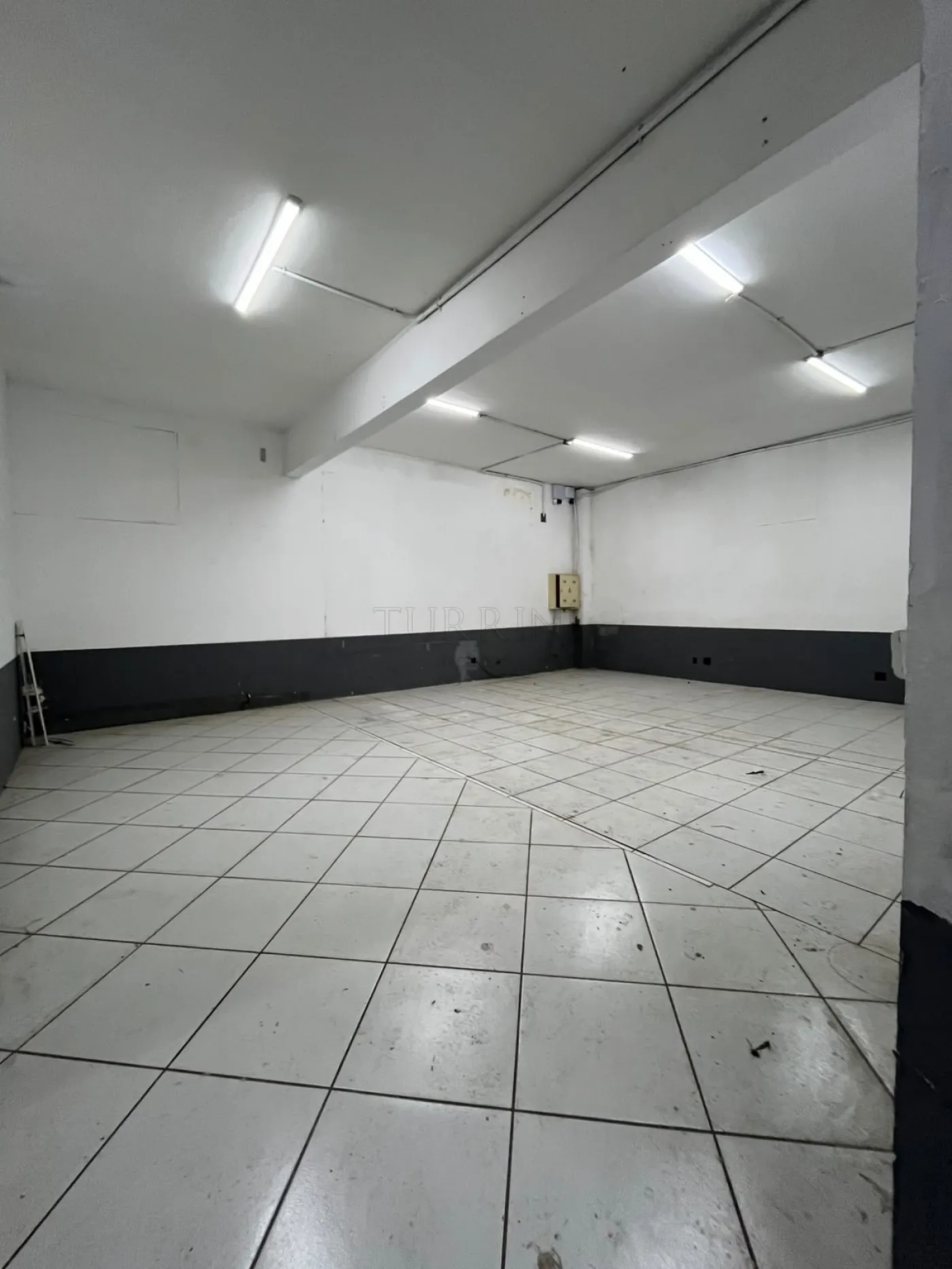 Alugar Comercial / Sal&atilde;o em Bauru R$ 15.000,00 - Foto 14