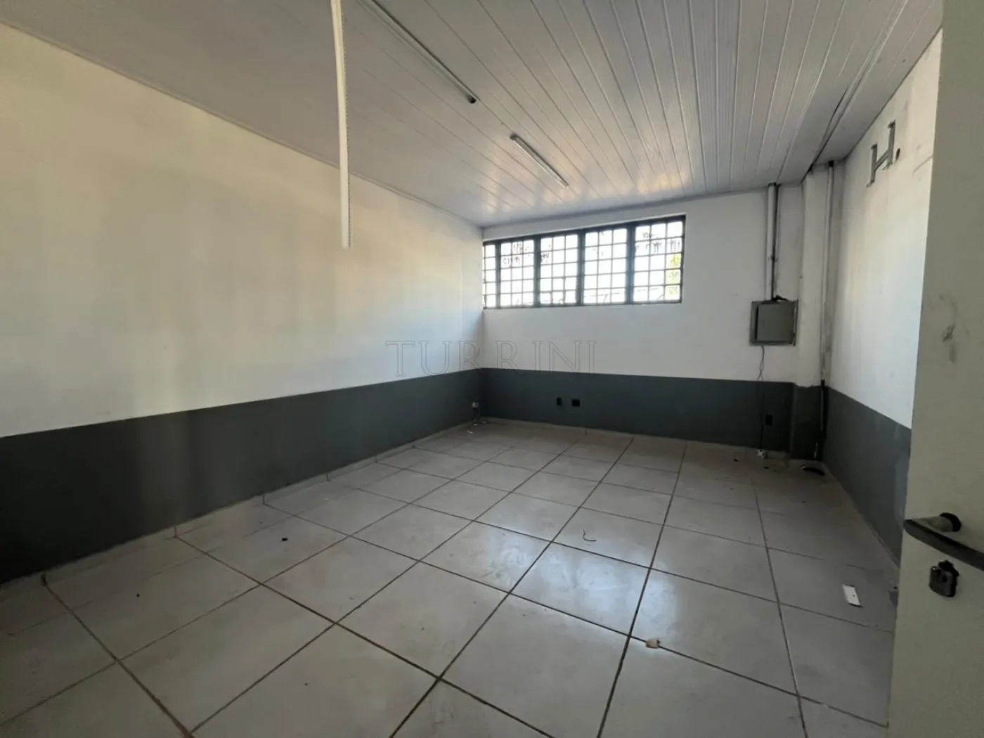 Alugar Comercial / Sal&atilde;o em Bauru R$ 15.000,00 - Foto 19