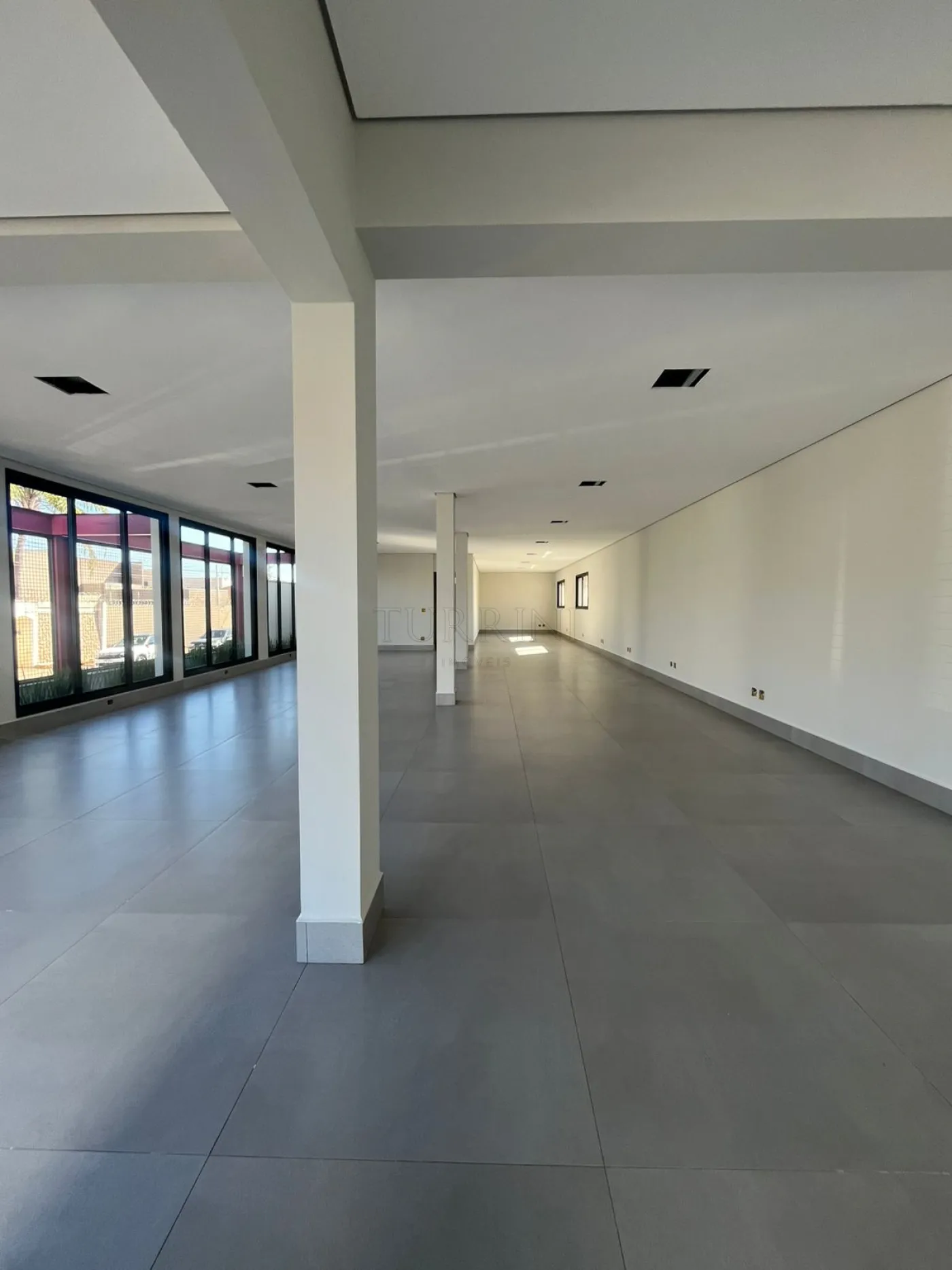 Alugar Comercial / Sal&atilde;o em Bauru R$ 10.000,00 - Foto 13