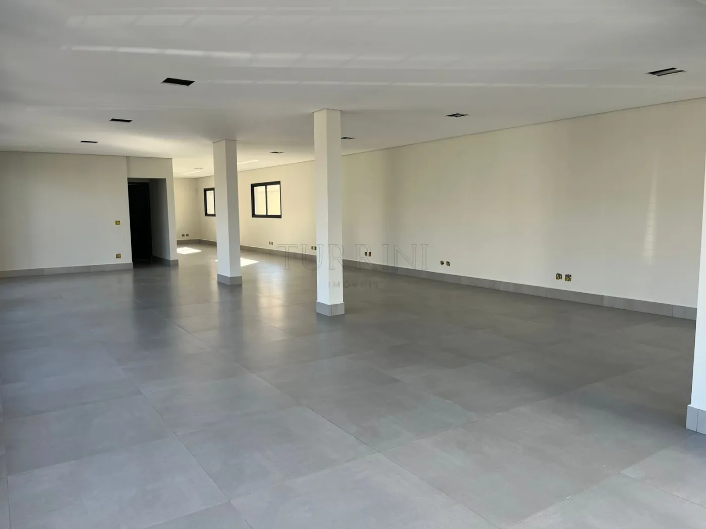 Alugar Comercial / Sal&atilde;o em Bauru R$ 10.000,00 - Foto 27