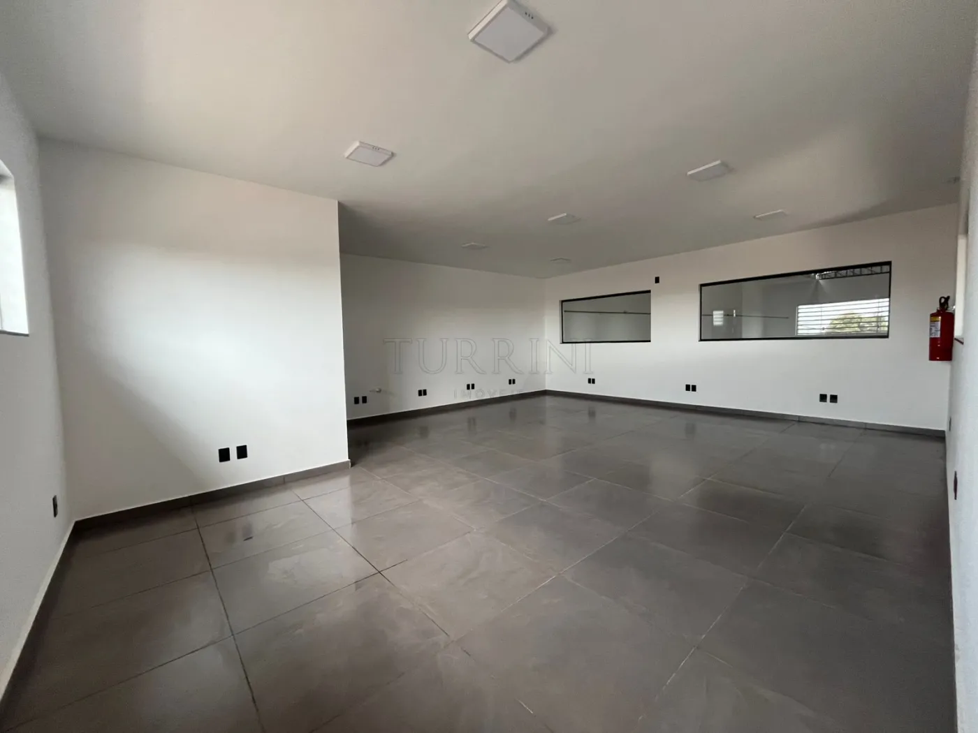Alugar Comercial / Galp&atilde;o em Bauru R$ 25.000,00 - Foto 12