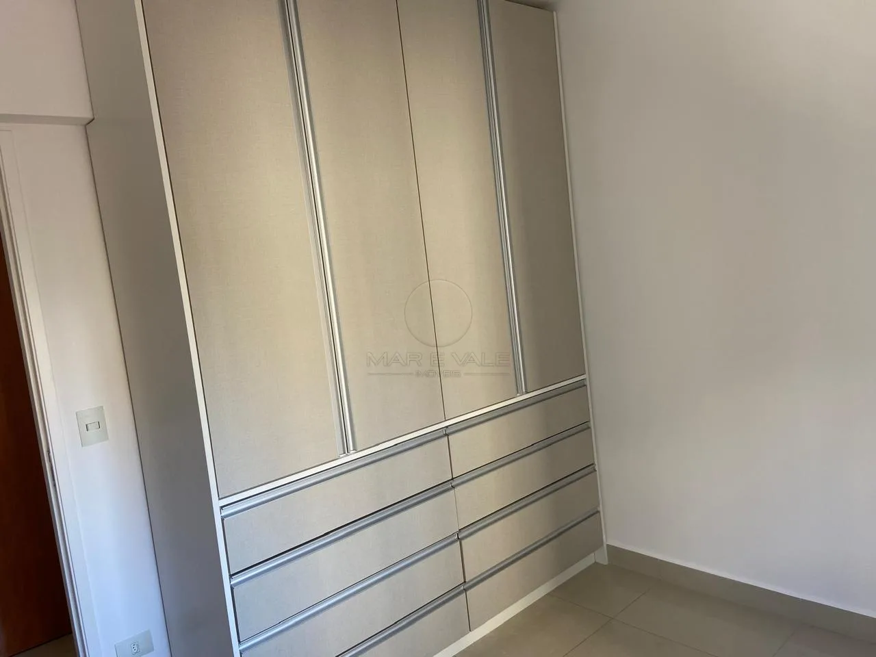 Alugar Apartamento / Padr&atilde;o em S&atilde;o Jos&eacute; dos Campos R$ 5.000,00 - Foto 7