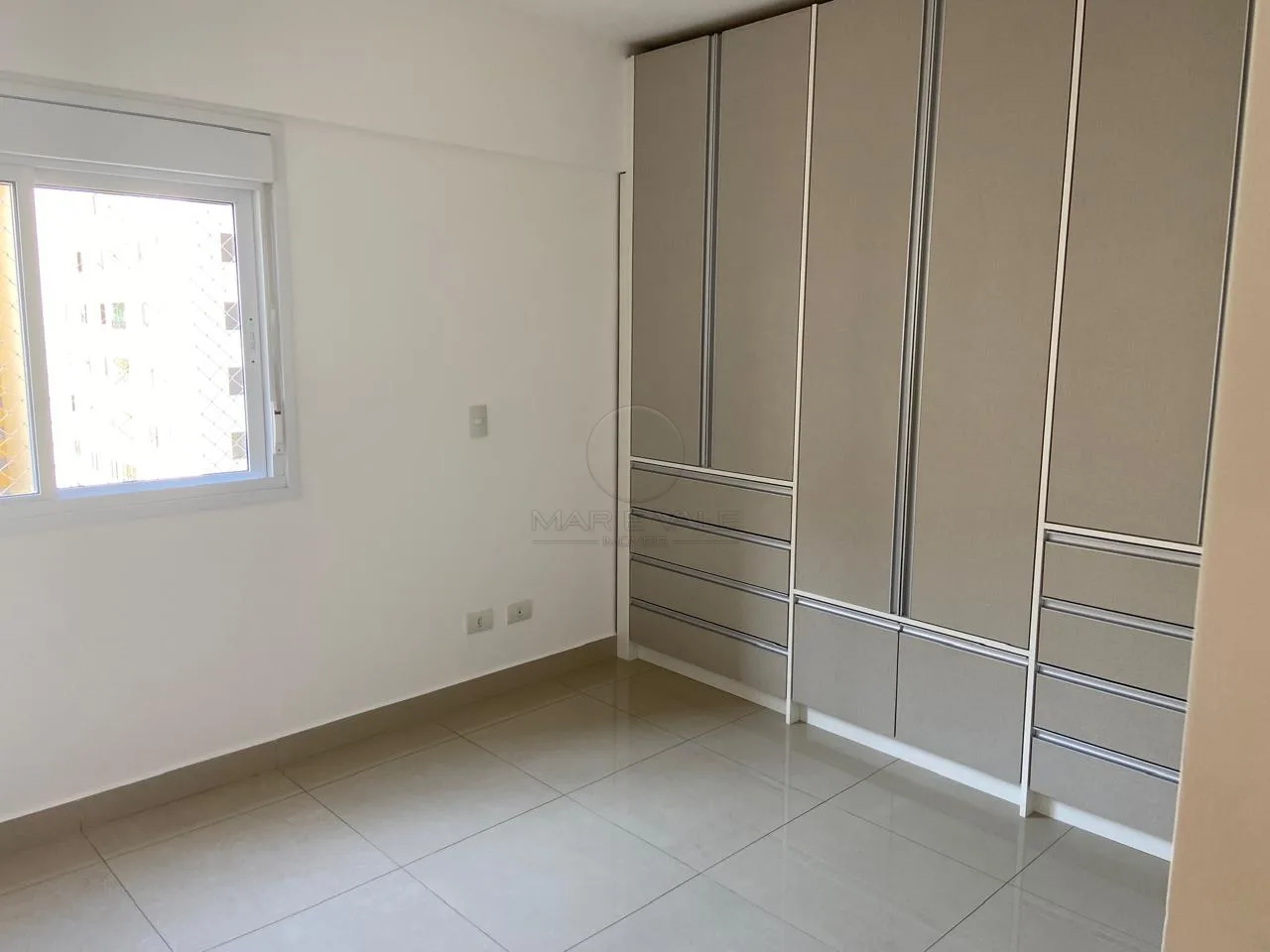 Alugar Apartamento / Padr&atilde;o em S&atilde;o Jos&eacute; dos Campos R$ 5.000,00 - Foto 9