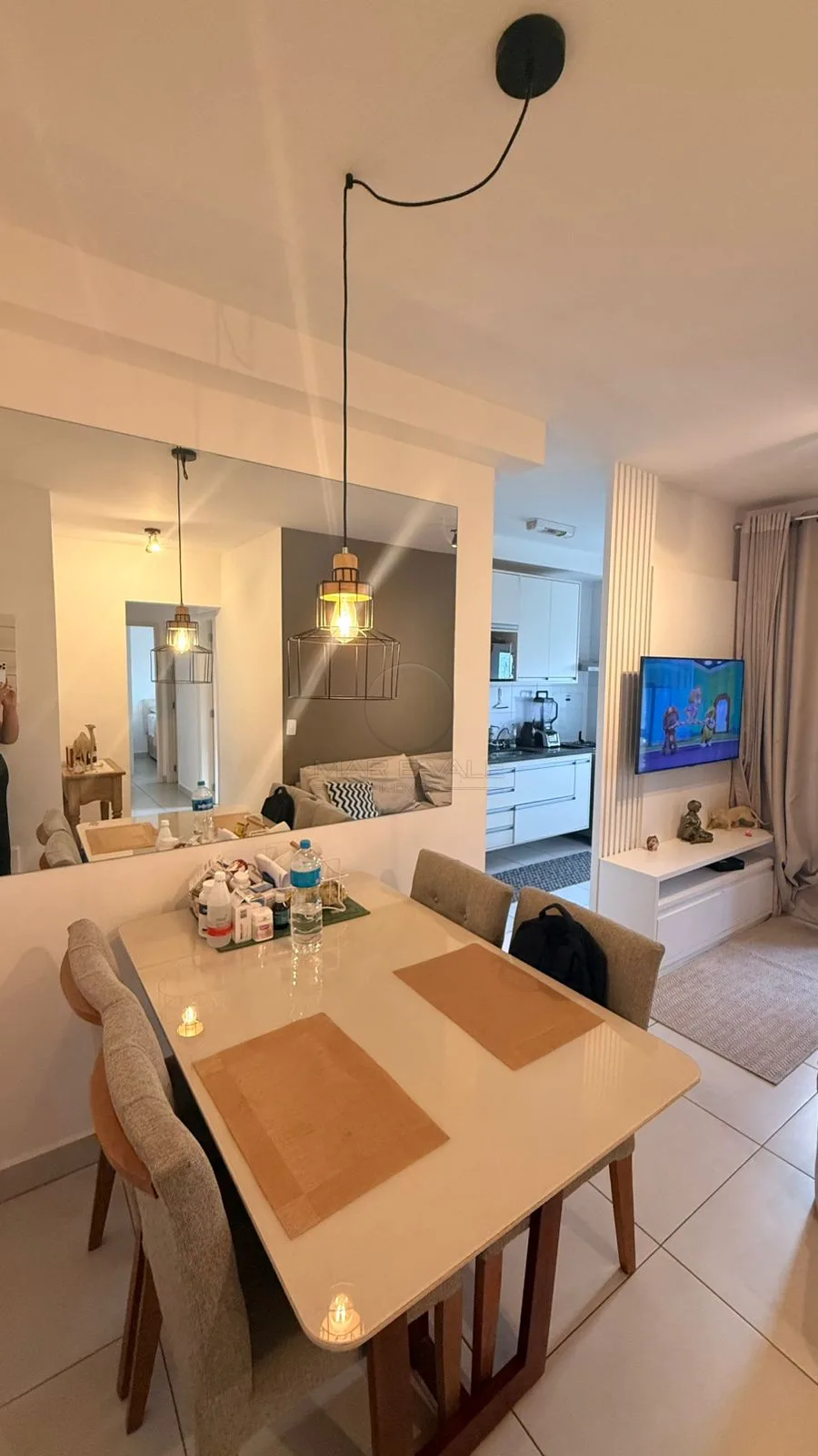 Alugar Apartamento / Padr&atilde;o em S&atilde;o Jos&eacute; dos Campos R$ 3.000,00 - Foto 2