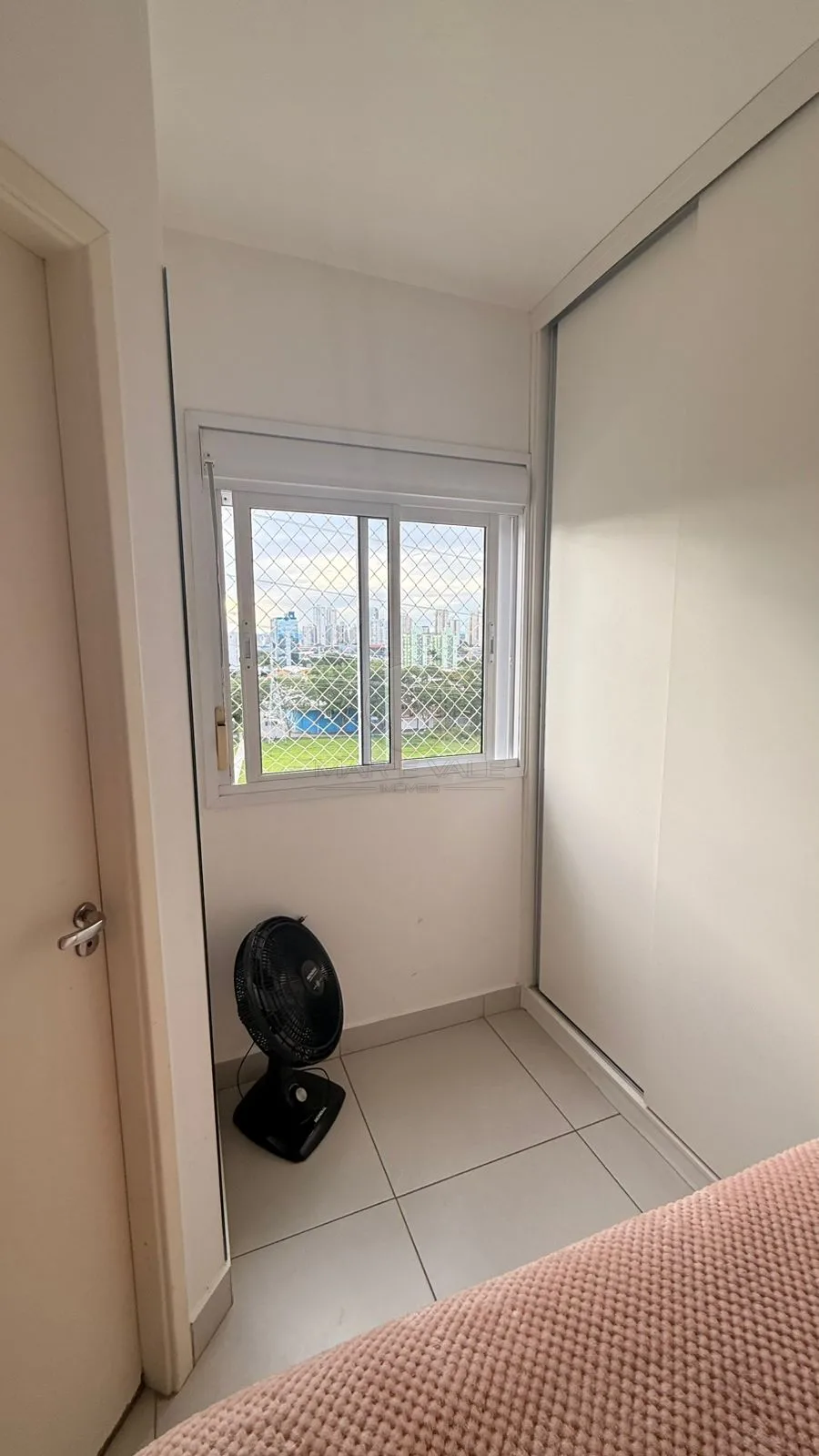 Alugar Apartamento / Padr&atilde;o em S&atilde;o Jos&eacute; dos Campos R$ 3.000,00 - Foto 7