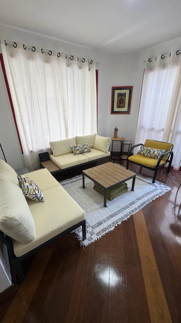 Alugar Apartamento / Padr&atilde;o em S&atilde;o Jos&eacute; dos Campos R$ 2.795,00 - Foto 2