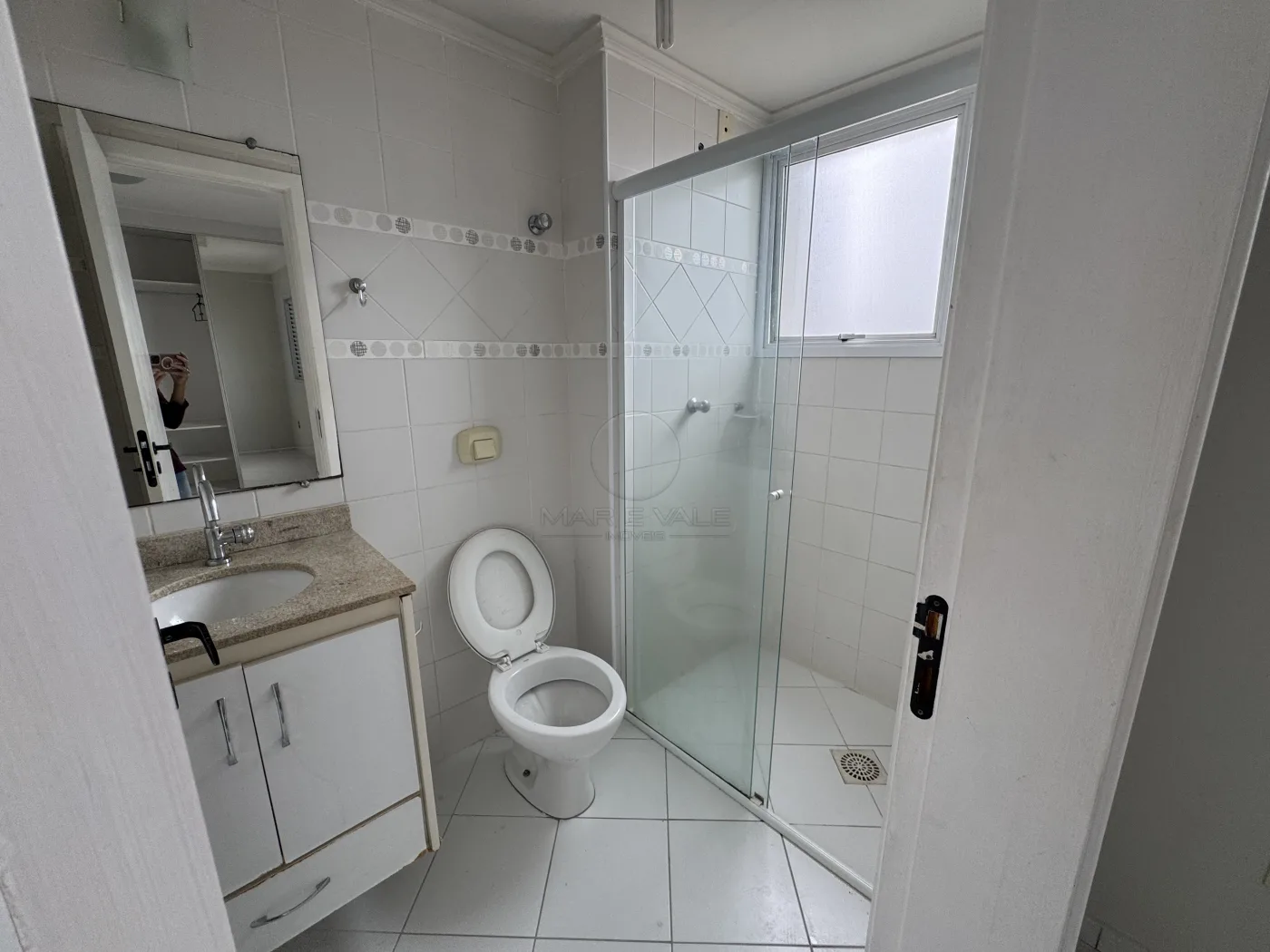 Alugar Apartamento / Padr&atilde;o em S&atilde;o Jos&eacute; dos Campos R$ 3.890,00 - Foto 11