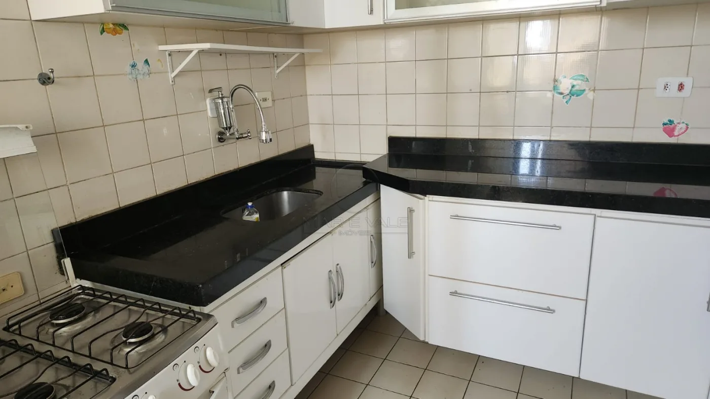 Alugar Apartamento / Padr&atilde;o em S&atilde;o Jos&eacute; dos Campos R$ 2.800,00 - Foto 14