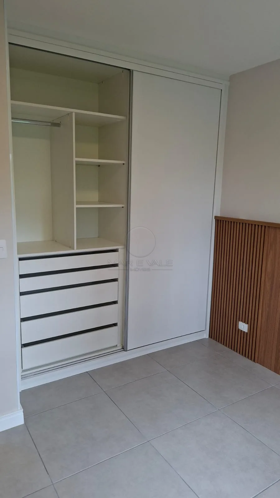Alugar Apartamento / Padr&atilde;o em S&atilde;o Jos&eacute; dos Campos R$ 4.000,00 - Foto 14