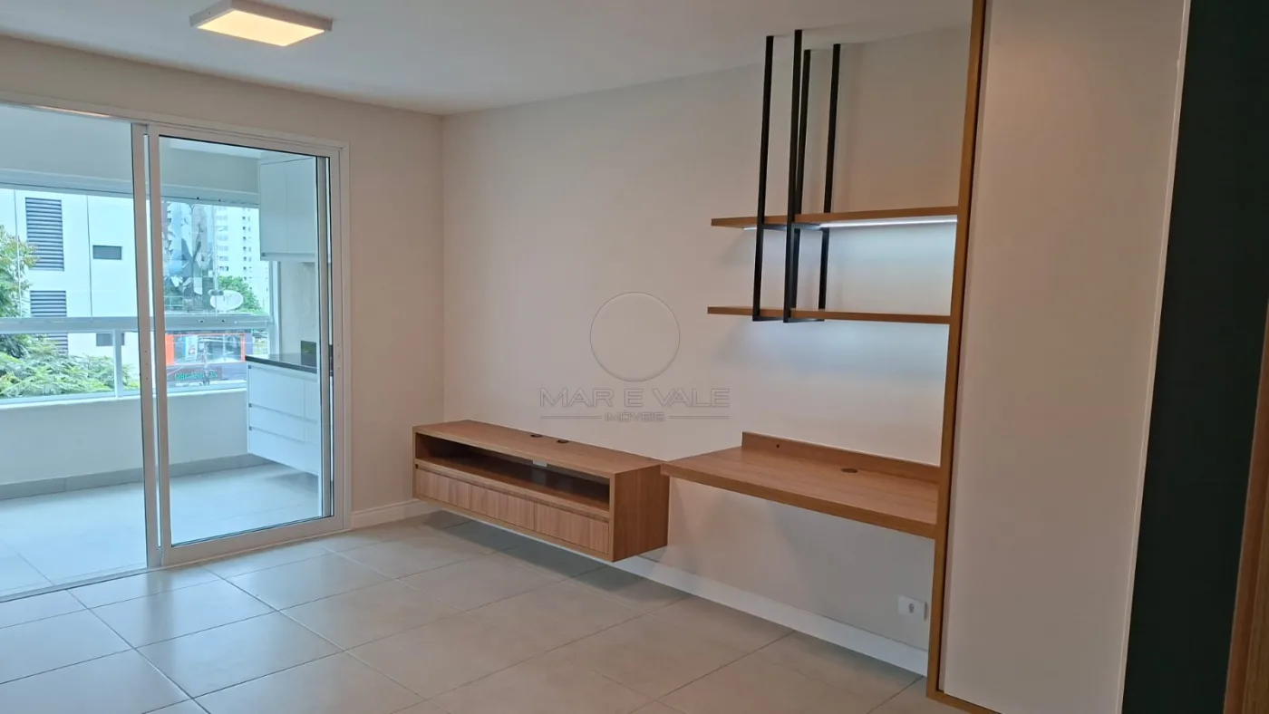 Alugar Apartamento / Padr&atilde;o em S&atilde;o Jos&eacute; dos Campos R$ 4.000,00 - Foto 3