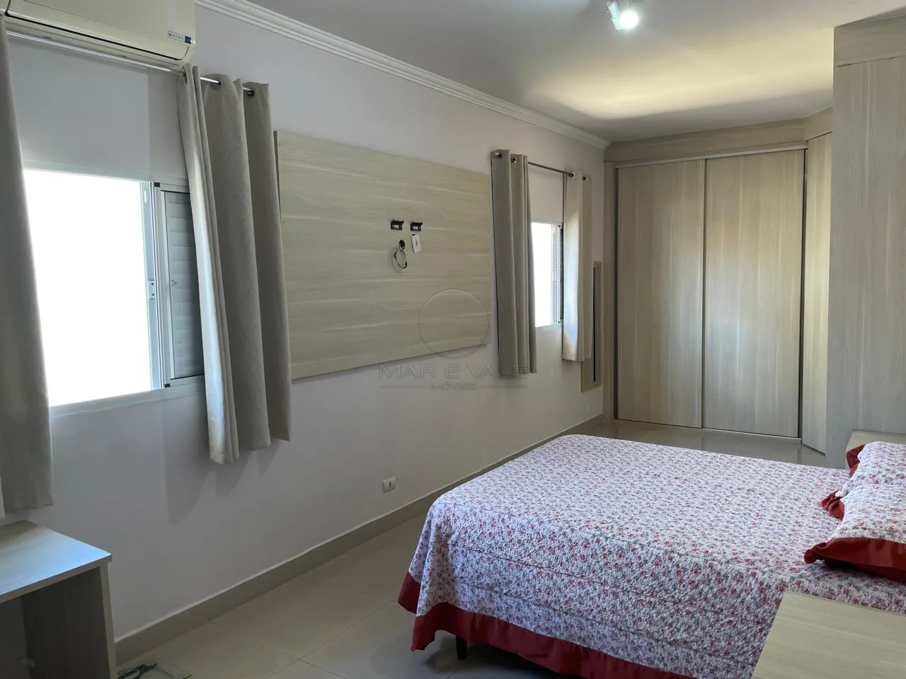 Comprar Casa / Padr&atilde;o em S&atilde;o Jos&eacute; dos Campos R$ 1.300.000,00 - Foto 8