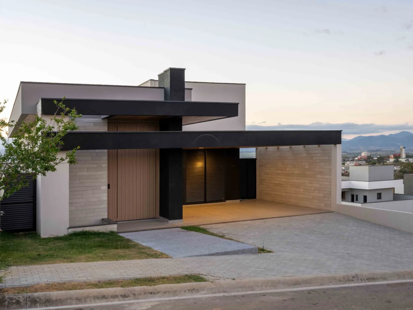 Comprar Casa / Condom&iacute;nio em Ca&ccedil;apava R$ 1.500.000,00 - Foto 2
