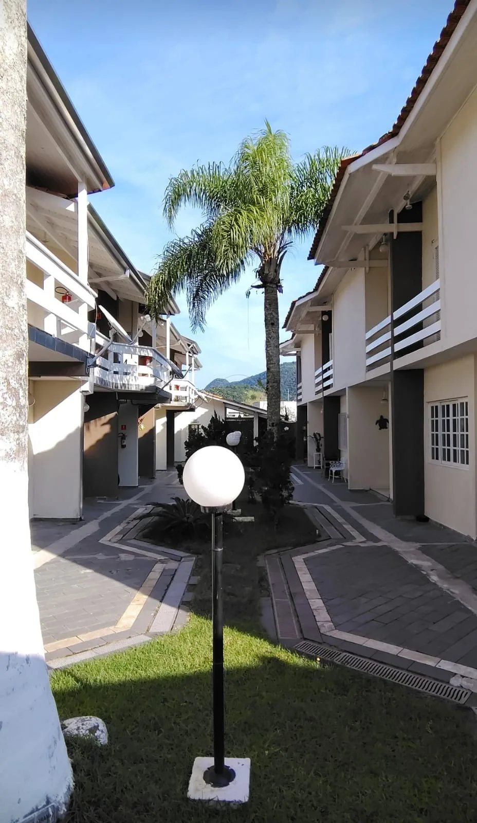 Comprar Casa / Padr&atilde;o em Caraguatatuba R$ 350.000,00 - Foto 1