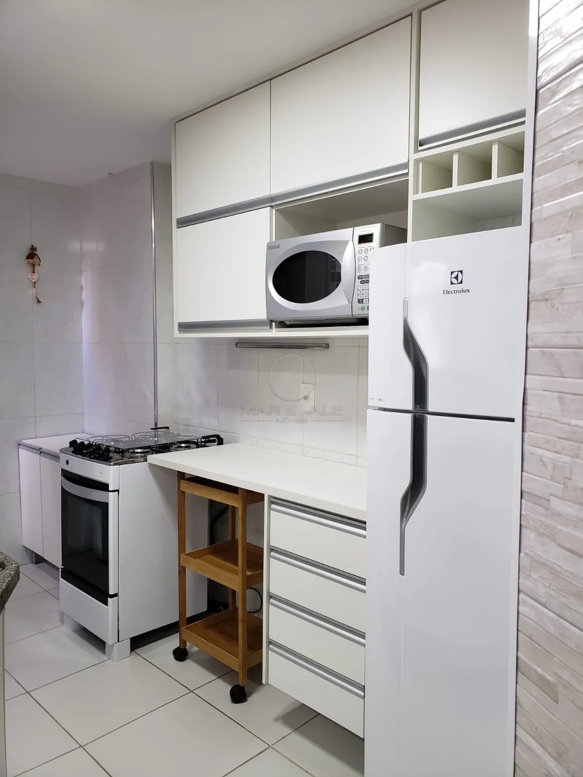 Alugar Apartamento / Padr&atilde;o em S&atilde;o Jos&eacute; dos Campos R$ 2.450,00 - Foto 4