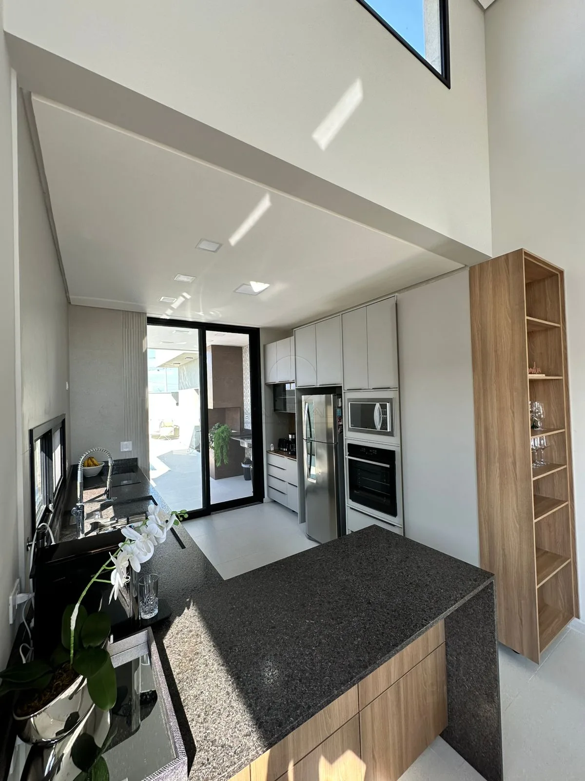 Comprar Casa / Condom&iacute;nio em S&atilde;o Jos&eacute; dos Campos R$ 1.220.000,00 - Foto 1