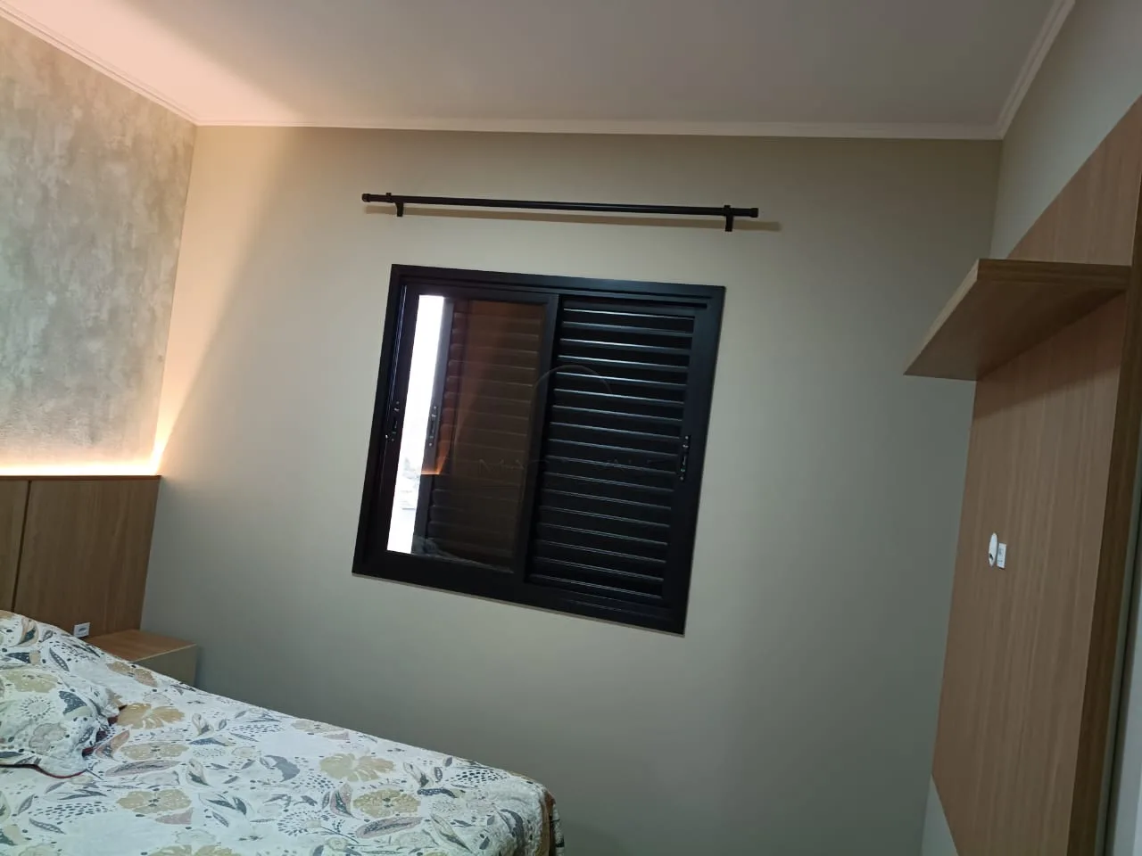 Alugar Apartamento / Padr&atilde;o em S&atilde;o Jos&eacute; dos Campos R$ 2.800,00 - Foto 6