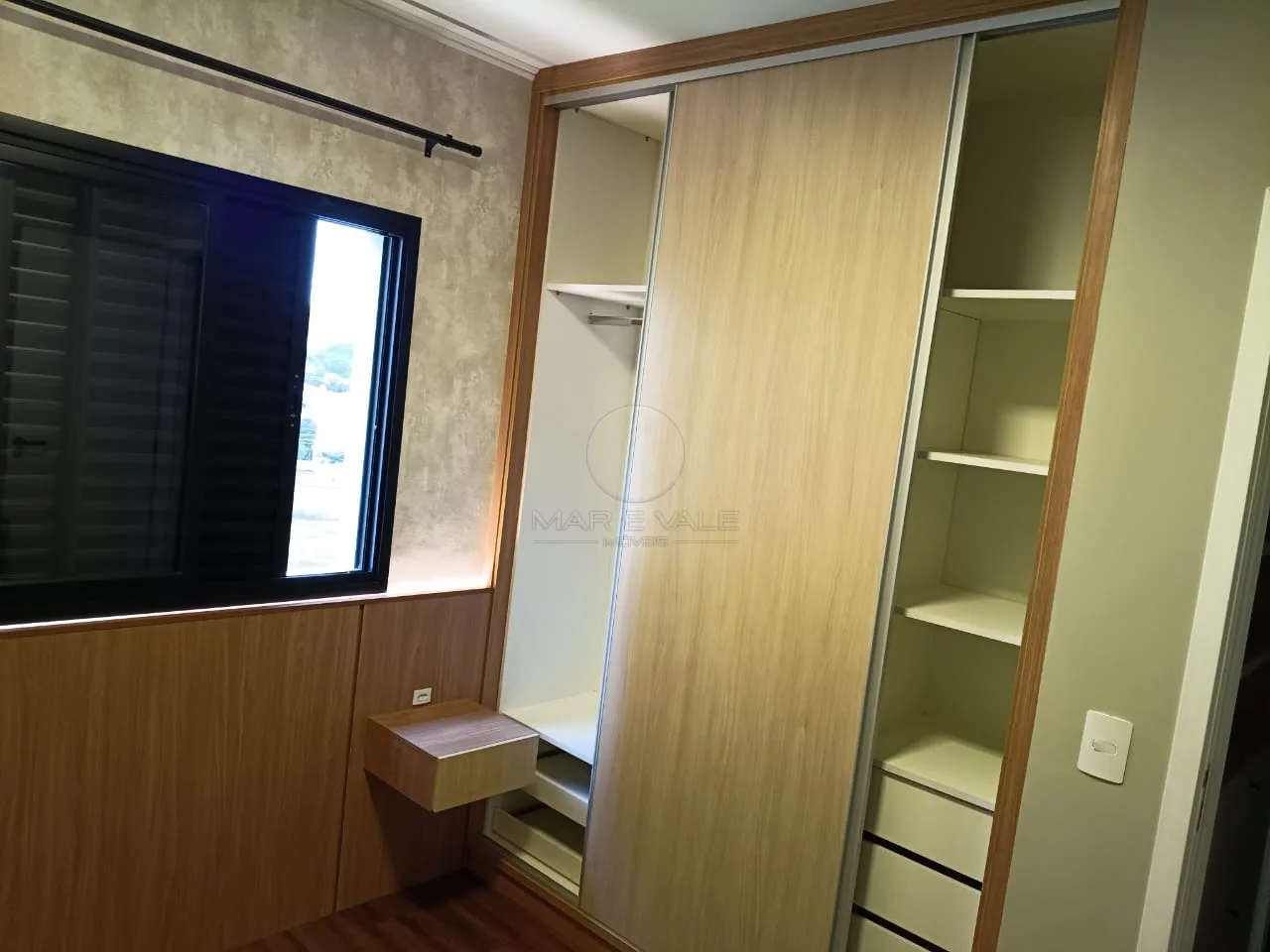 Alugar Apartamento / Padr&atilde;o em S&atilde;o Jos&eacute; dos Campos R$ 2.800,00 - Foto 8