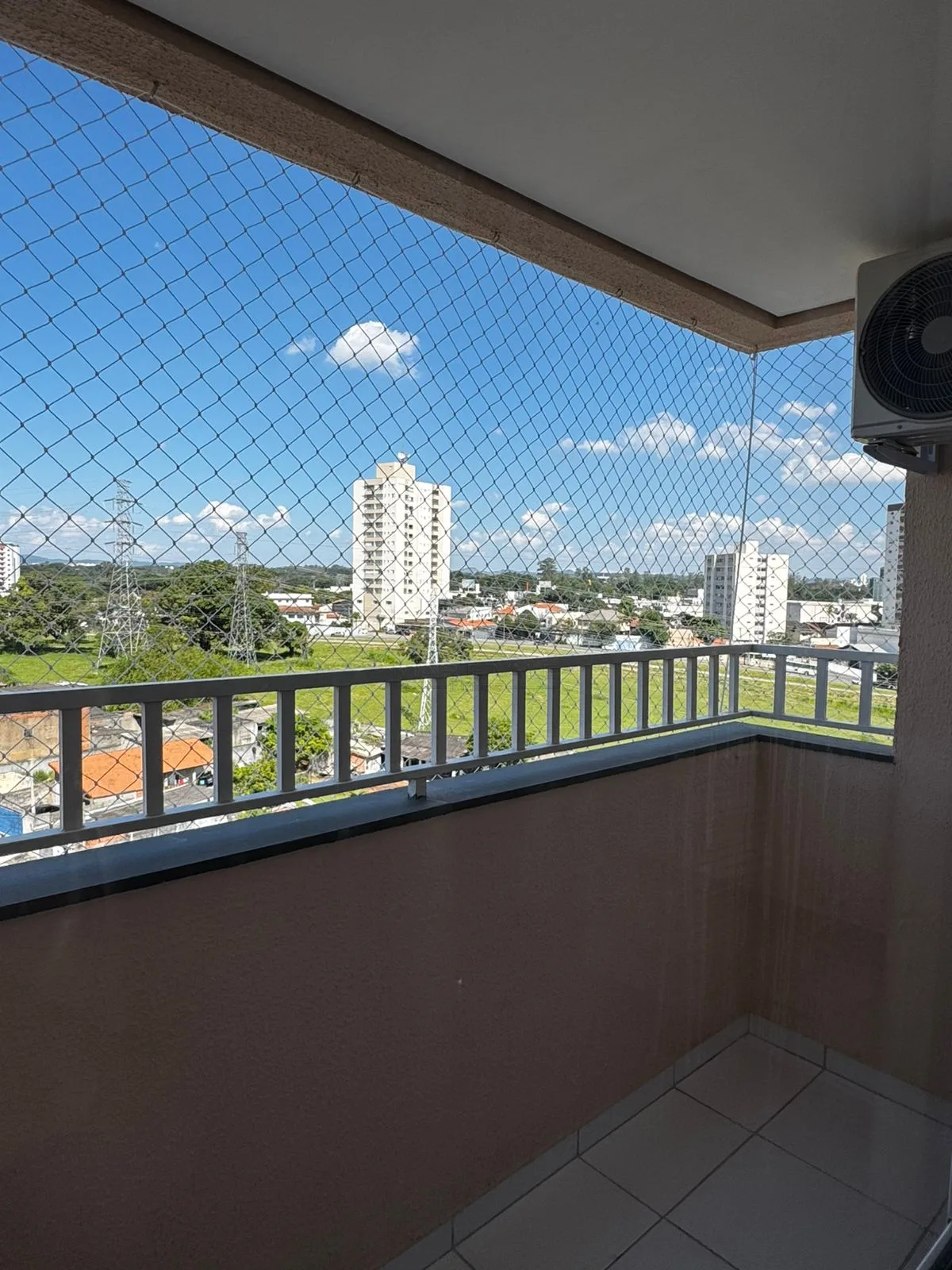 Alugar Apartamento / Padr&atilde;o em S&atilde;o Jos&eacute; dos Campos R$ 2.900,00 - Foto 3