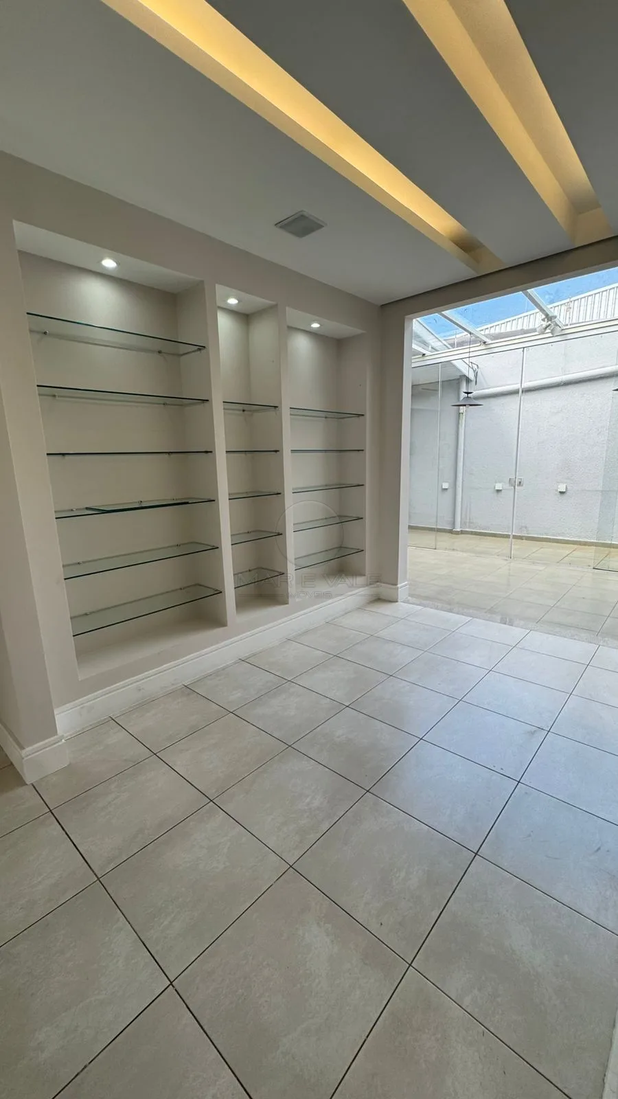 Alugar Comercial / Ponto Comercial em S&atilde;o Jos&eacute; dos Campos R$ 6.600,00 - Foto 6