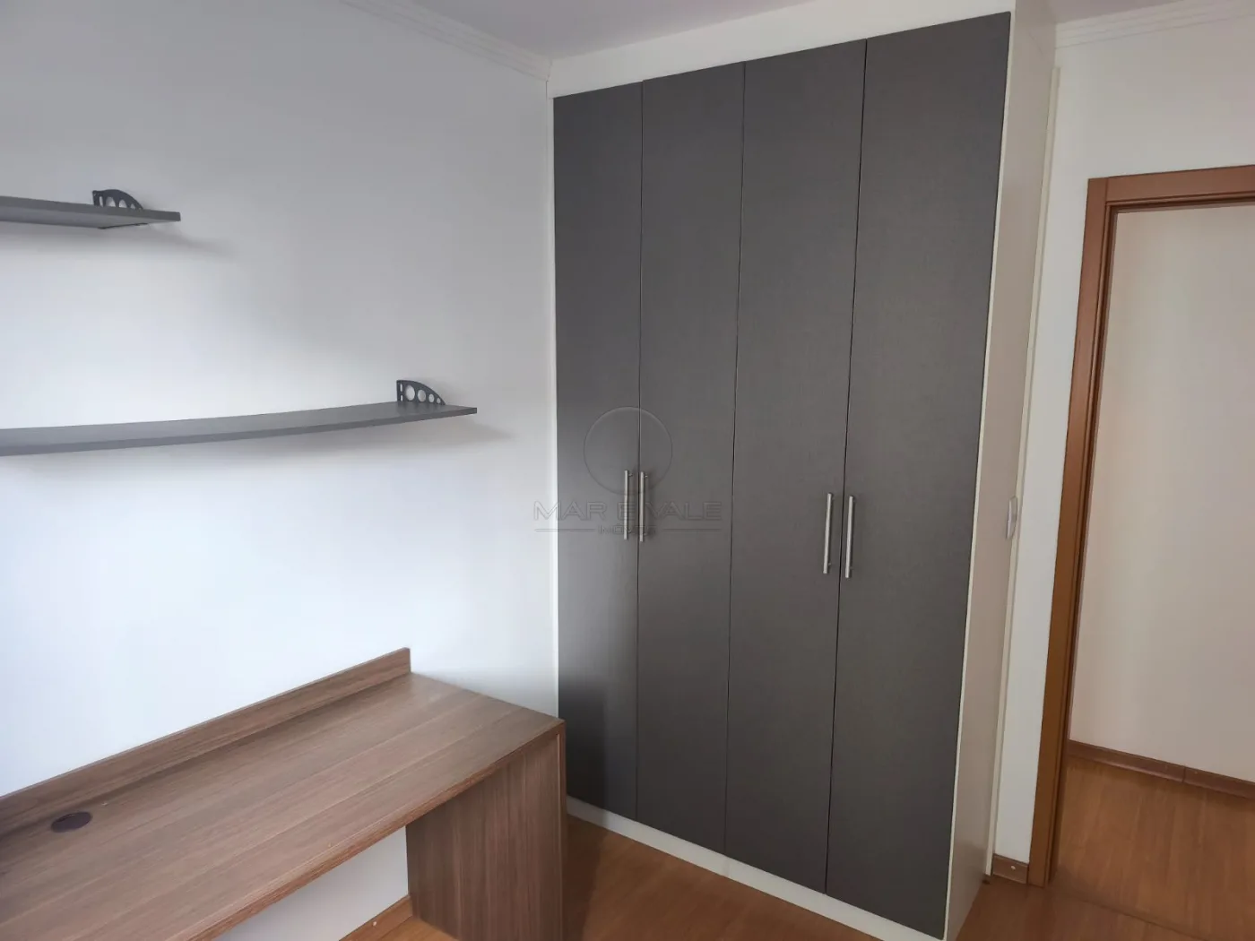 Alugar Apartamento / Padr&atilde;o em S&atilde;o Jos&eacute; dos Campos R$ 2.700,00 - Foto 14