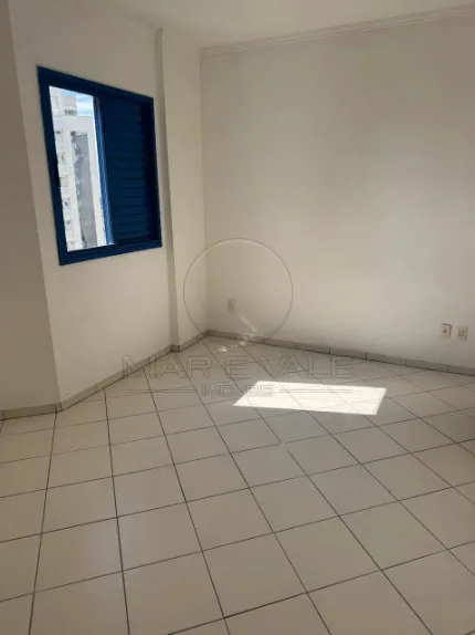 Alugar Apartamento / Padr&atilde;o em S&atilde;o Jos&eacute; dos Campos R$ 3.890,00 - Foto 3