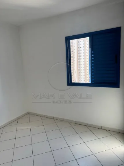 Alugar Apartamento / Padr&atilde;o em S&atilde;o Jos&eacute; dos Campos R$ 3.890,00 - Foto 4