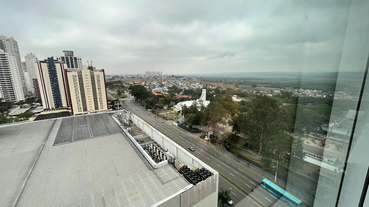 Alugar Comercial / Sala em S&atilde;o Jos&eacute; dos Campos R$ 19.900,00 - Foto 9