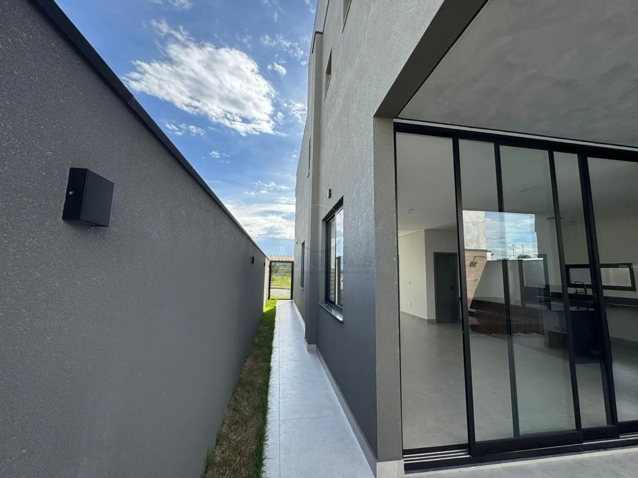 Comprar Casa / Condom&iacute;nio em S&atilde;o Jos&eacute; dos Campos R$ 1.900.000,00 - Foto 3