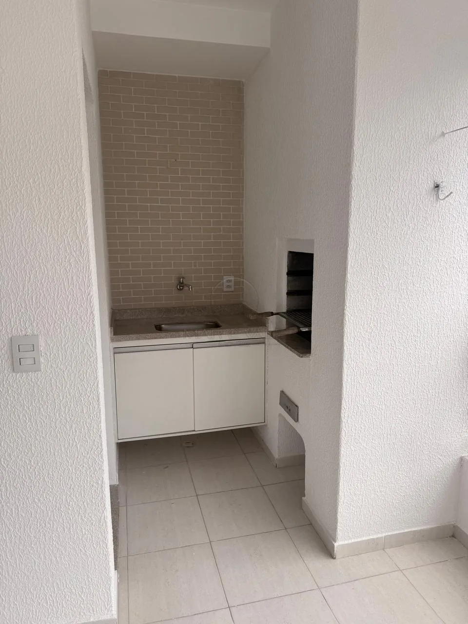 Alugar Apartamento / Padr&atilde;o em S&atilde;o Jos&eacute; dos Campos R$ 3.900,00 - Foto 5