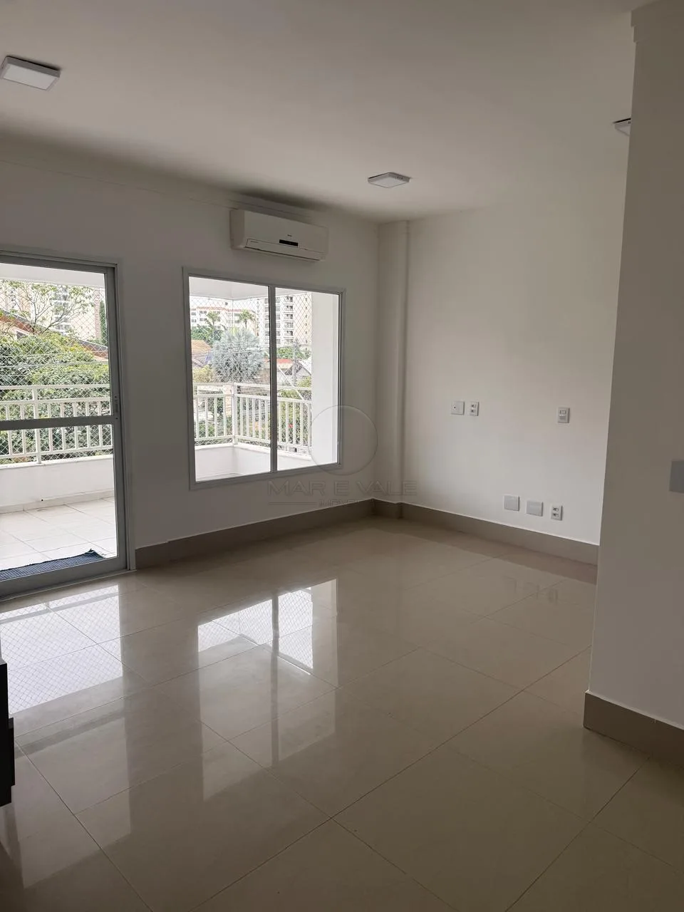 Alugar Apartamento / Padr&atilde;o em S&atilde;o Jos&eacute; dos Campos R$ 3.900,00 - Foto 11