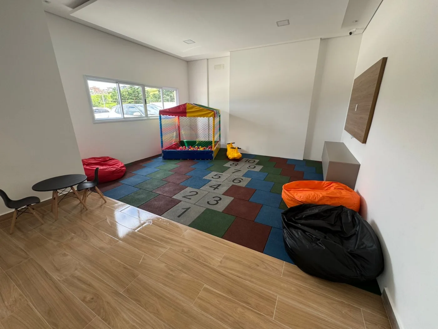 Comprar Apartamento / Padr&atilde;o em S&atilde;o Jos&eacute; dos Campos R$ 450.000,00 - Foto 5