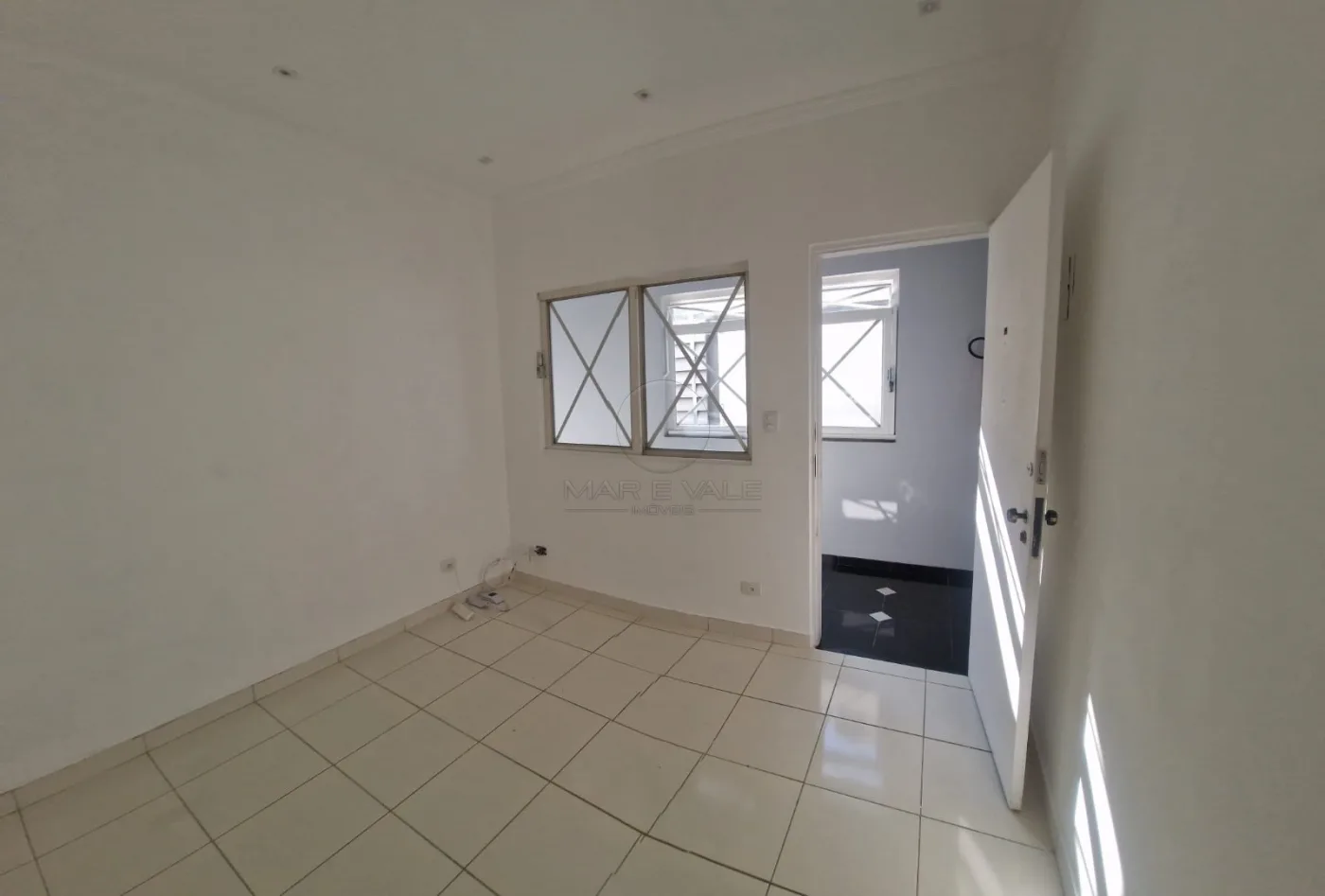 Alugar Comercial / Sala T&eacute;rrea - Sobre loja em S&atilde;o Jos&eacute; dos Campos R$ 1.670,00 - Foto 2