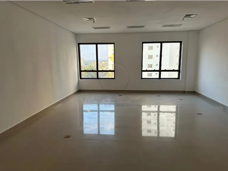 Alugar Comercial / Sala em S&atilde;o Jos&eacute; dos Campos R$ 3.200,00 - Foto 4