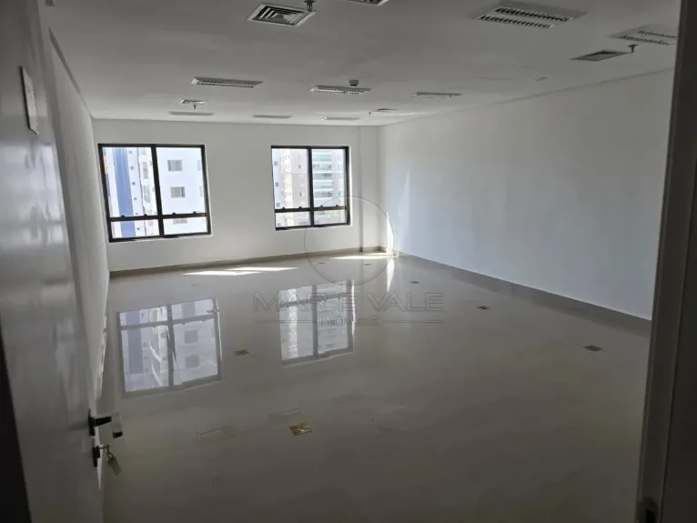 Alugar Comercial / Sala em S&atilde;o Jos&eacute; dos Campos R$ 3.200,00 - Foto 7