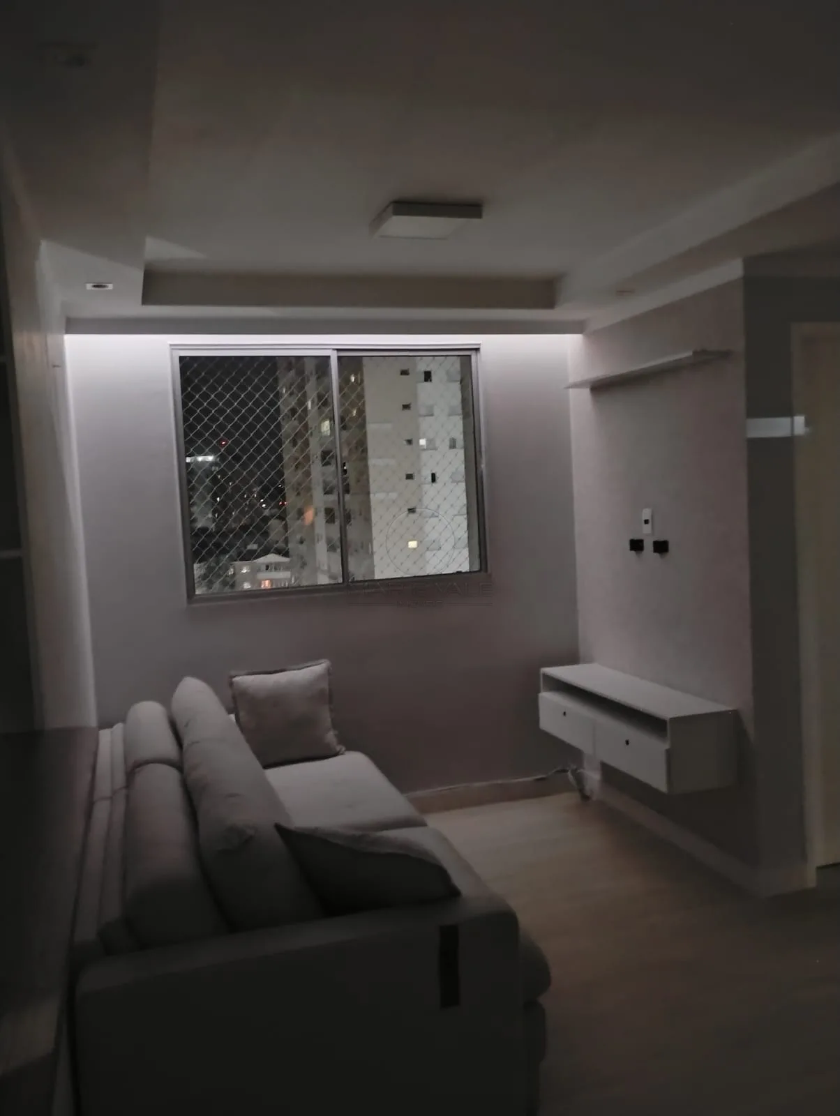 Comprar Apartamento / Padr&atilde;o em S&atilde;o Jos&eacute; dos Campos R$ 350.000,00 - Foto 3