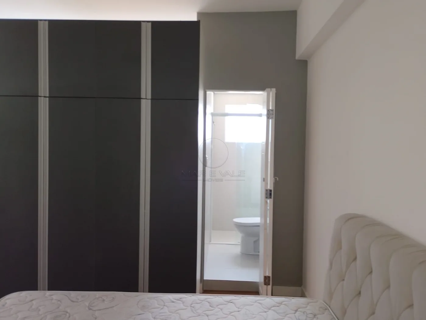 Alugar Casa / Kitnet em S&atilde;o Jos&eacute; dos Campos R$ 1.890,00 - Foto 8