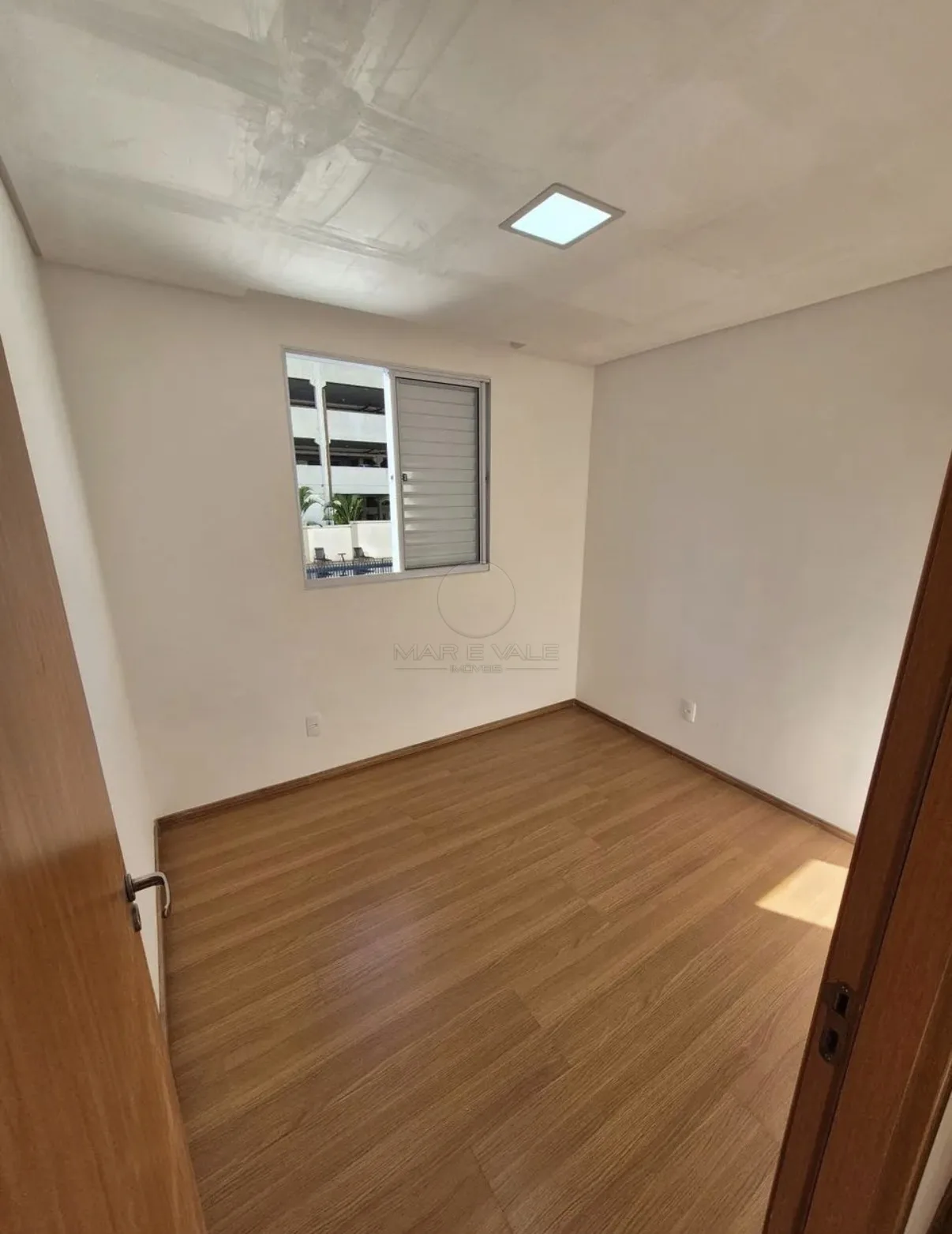 Alugar Apartamento / Padr&atilde;o em S&atilde;o Jos&eacute; dos Campos R$ 2.200,00 - Foto 5