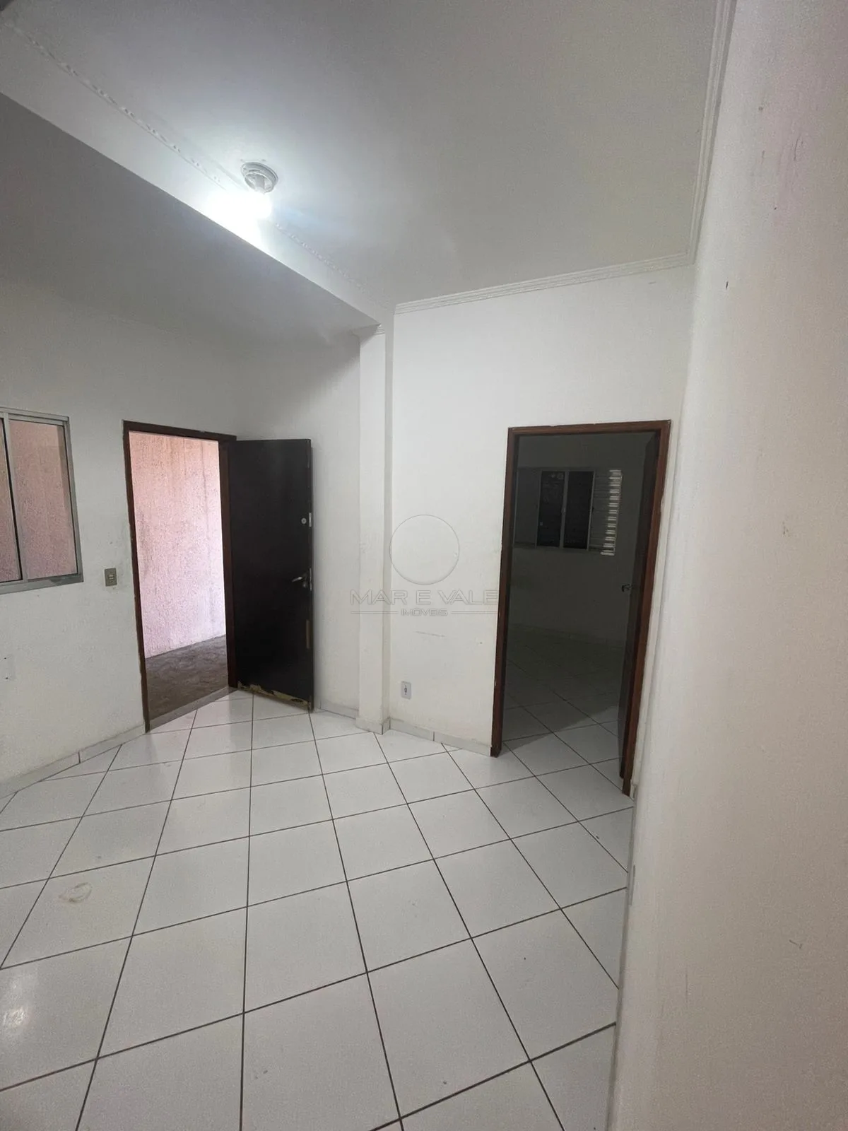 Alugar Casa / Padr&atilde;o em S&atilde;o Jos&eacute; dos Campos R$ 2.777,00 - Foto 4