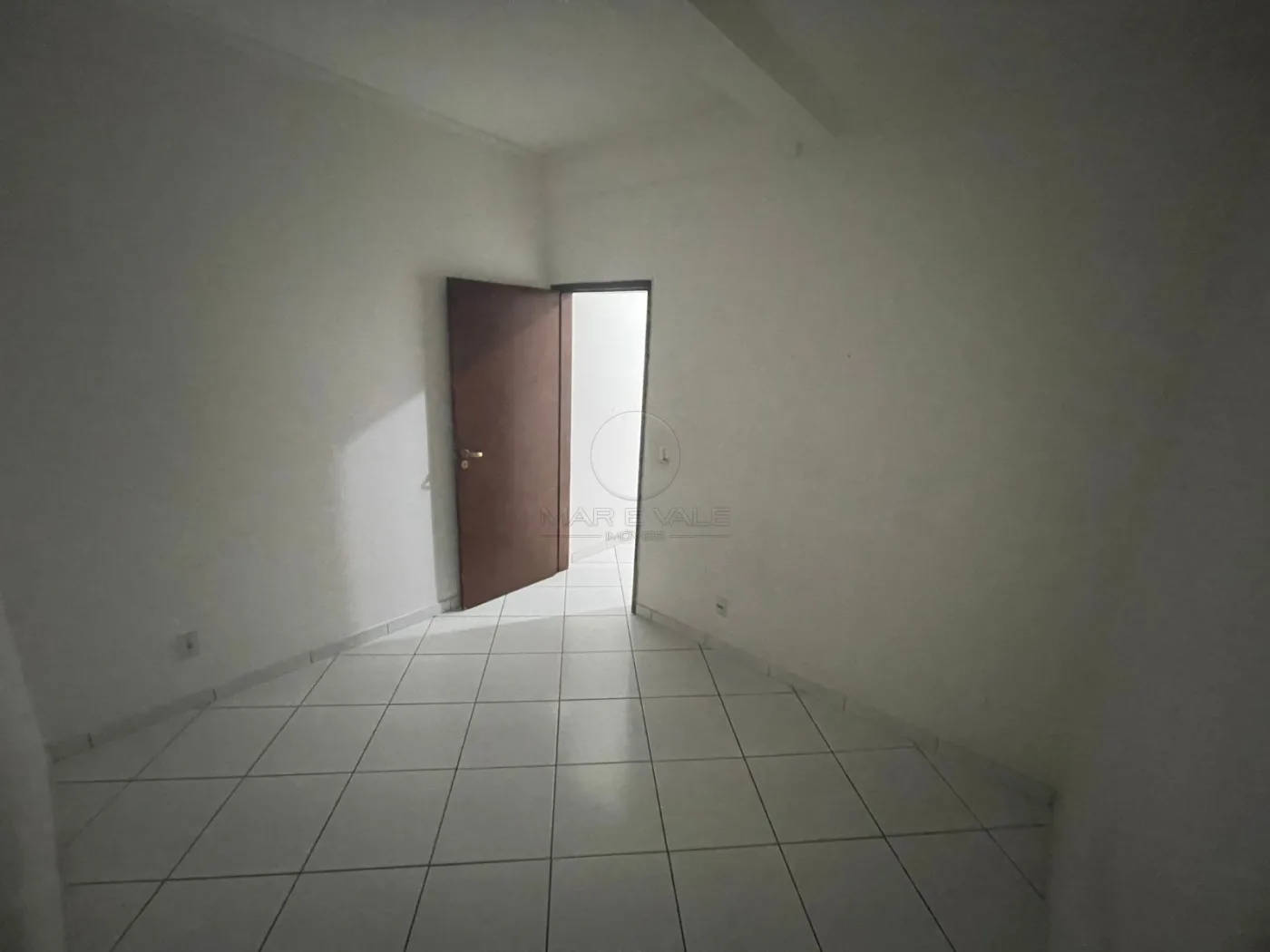 Alugar Casa / Padr&atilde;o em S&atilde;o Jos&eacute; dos Campos R$ 2.777,00 - Foto 5