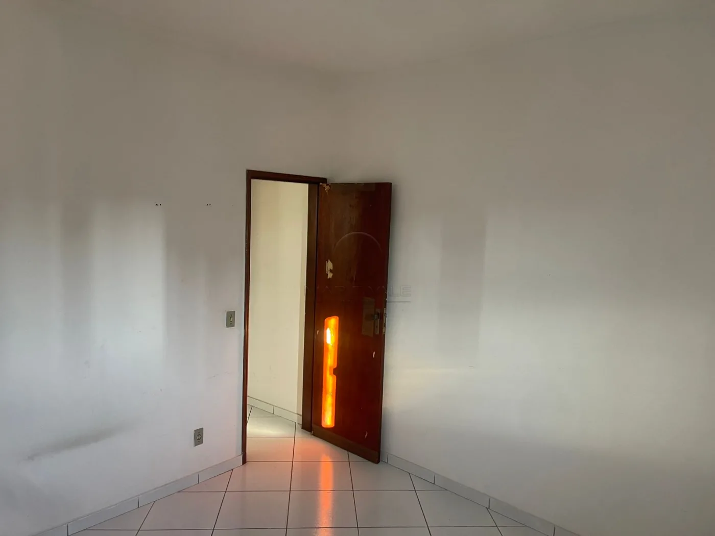 Alugar Casa / Padr&atilde;o em S&atilde;o Jos&eacute; dos Campos R$ 2.777,00 - Foto 12