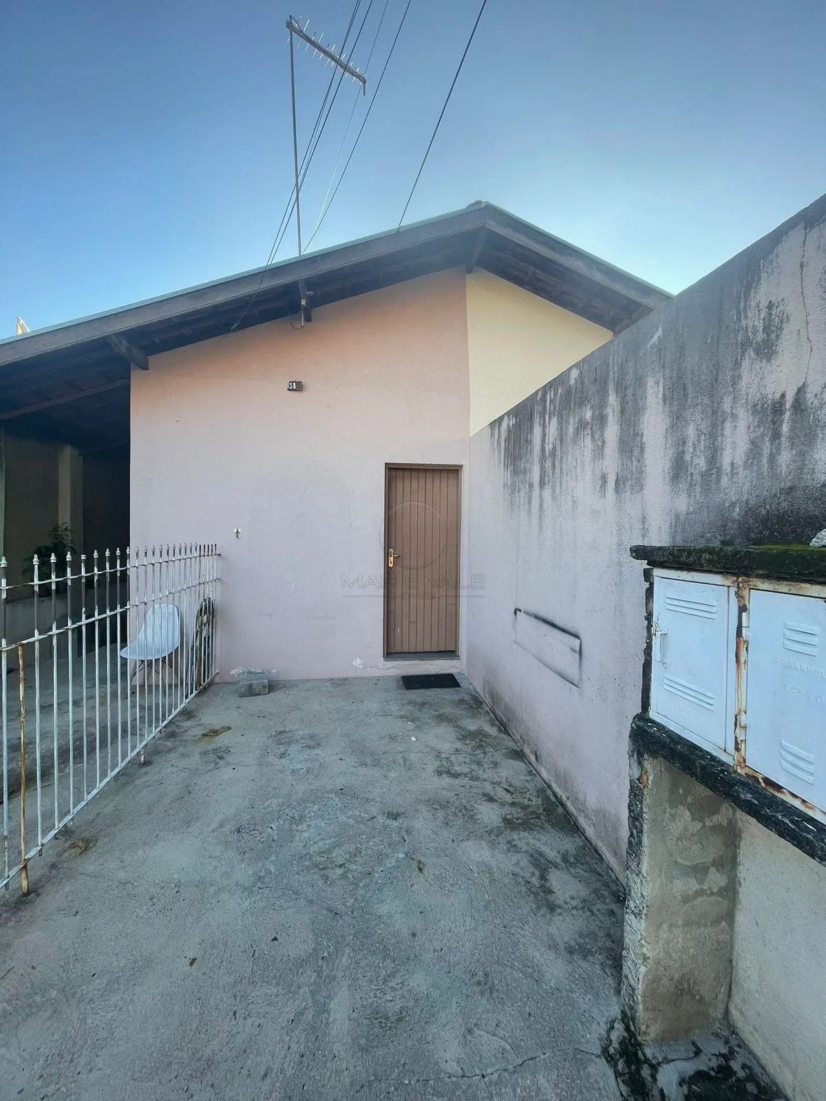 Alugar Casa / Padr&atilde;o em S&atilde;o Jos&eacute; dos Campos R$ 2.555,00 - Foto 1