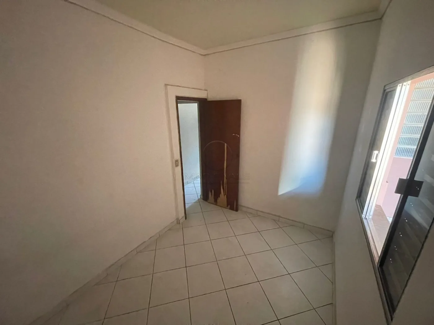 Alugar Casa / Padr&atilde;o em S&atilde;o Jos&eacute; dos Campos R$ 2.555,00 - Foto 9