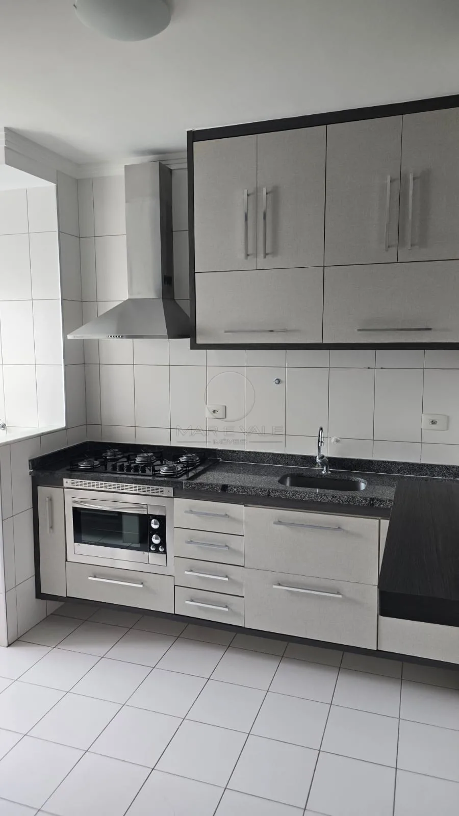 Alugar Apartamento / Padr&atilde;o em S&atilde;o Jos&eacute; dos Campos R$ 3.550,00 - Foto 3