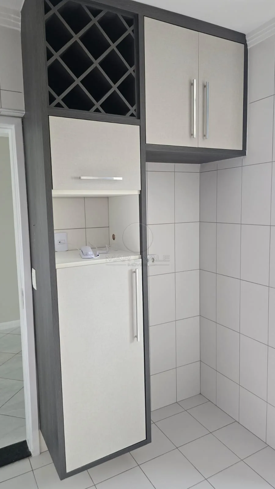 Alugar Apartamento / Padr&atilde;o em S&atilde;o Jos&eacute; dos Campos R$ 3.550,00 - Foto 8