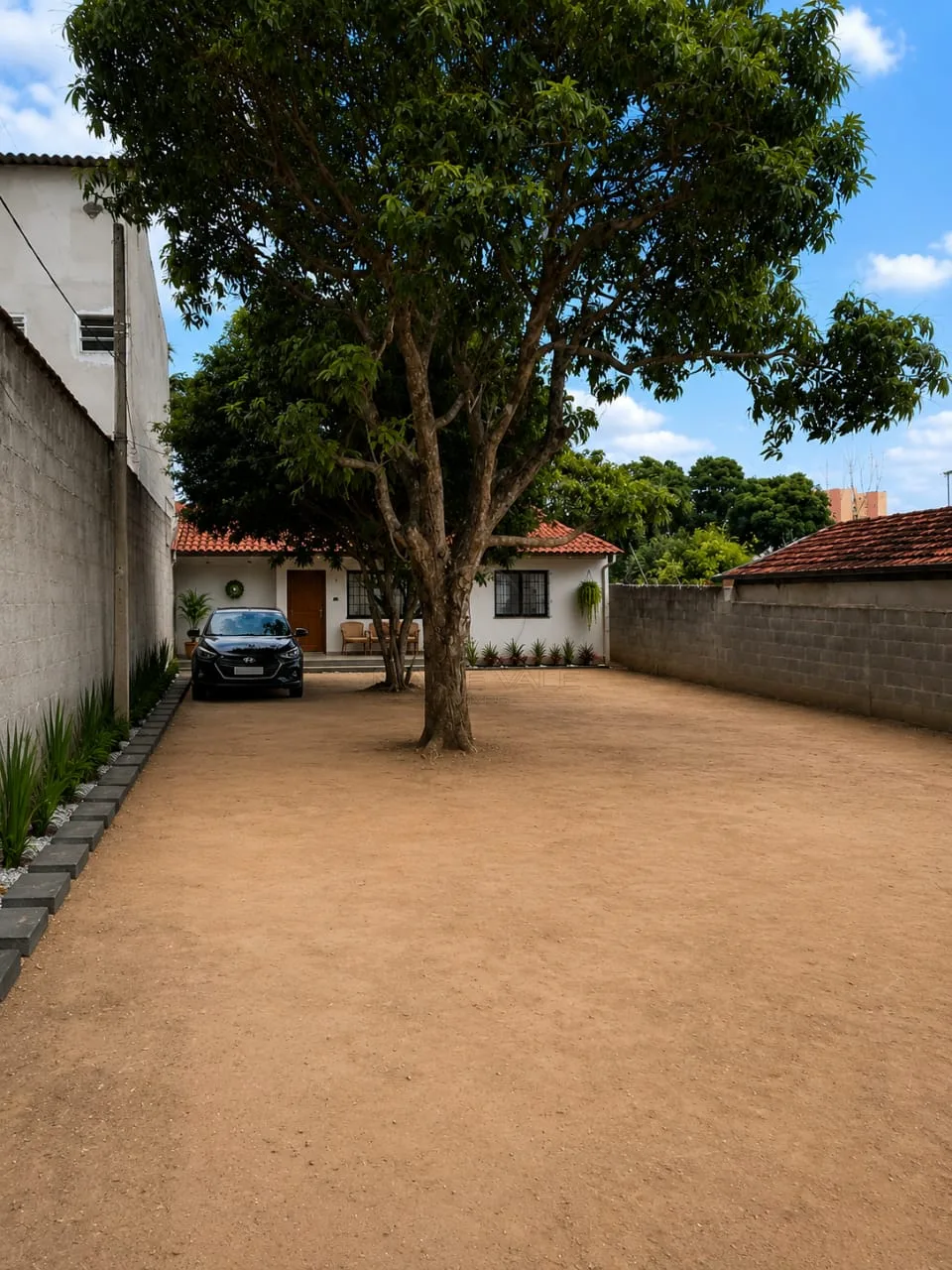 Alugar Casa / Padr&atilde;o em Jacare&iacute; R$ 3.000,00 - Foto 1